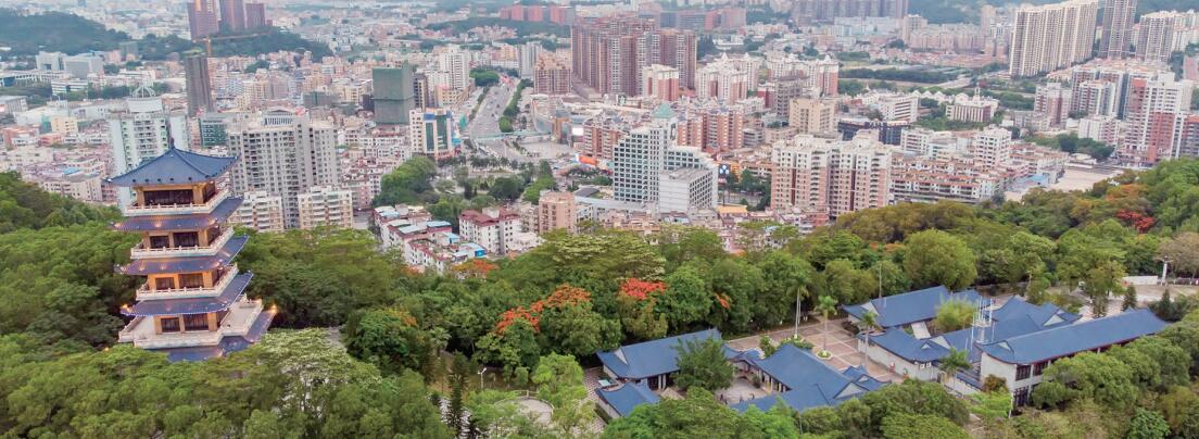 鳳崗努力“繡出”城市生活新面貌，讓市民群眾感受到精細(xì)化管理帶來(lái)的提升與變化。.jpg